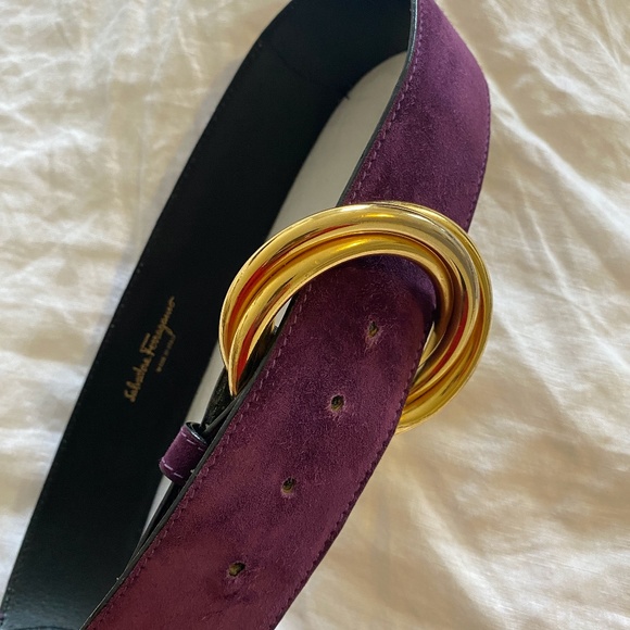 Ferragamo Purple Belt with large gold buckle - Picture 1 of 4